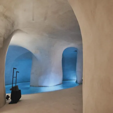 Divine Cave Experience מלון