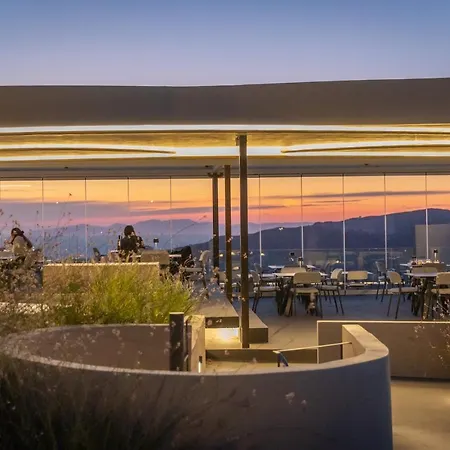 מלון Divine Boutique Cave Experience אימרוביגלי