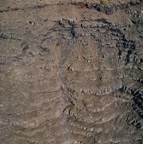 מלון Divine Boutique Cave Experience 3*