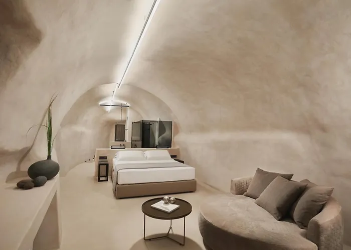 מלון Divine Boutique Cave Experience