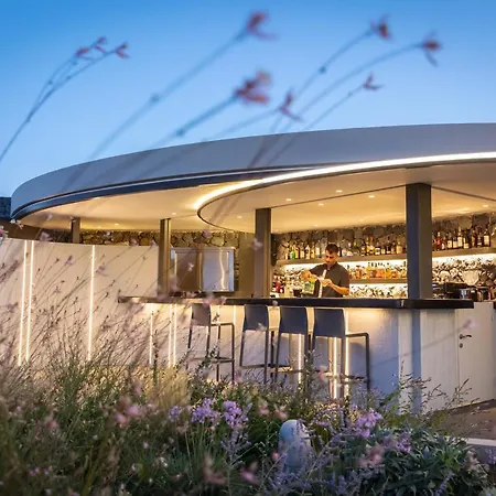 Divine Boutique Cave Experience 3* Imerovigli