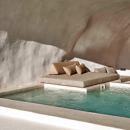 Divine Boutique Cave Experience