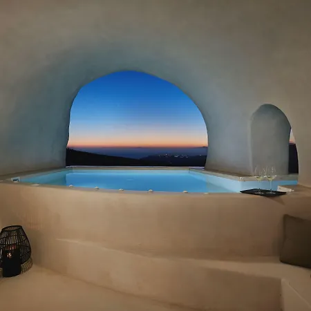 Divine Boutique Cave Experience Imerovigli (Santorini)