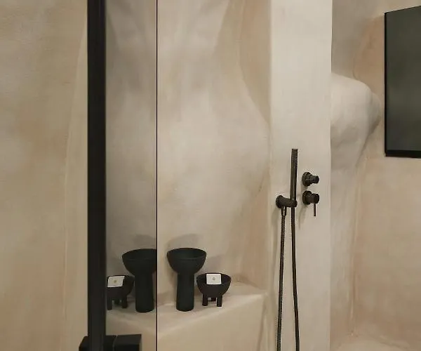 Hotel Divine Cave Experience