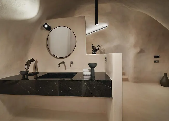 Hotel Divine Cave Experience 3*