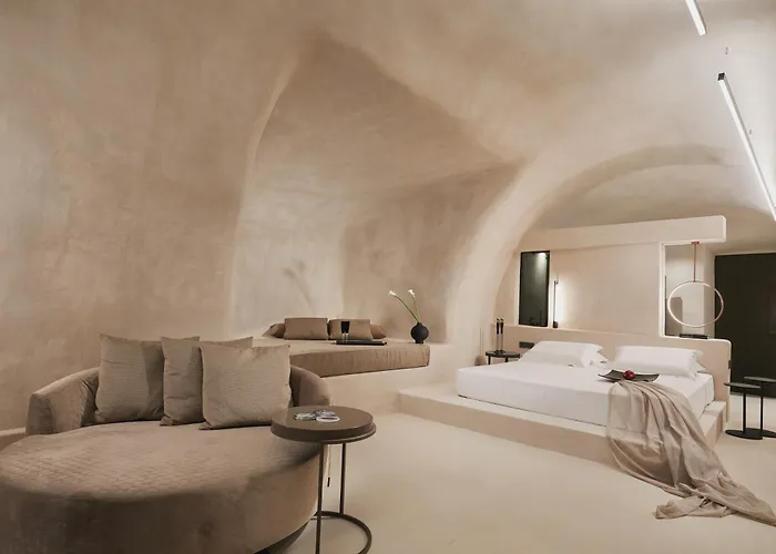 Hotel Divine Cave Experience