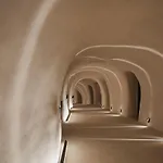 Hotel Divine Boutique Cave Experience