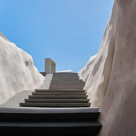 Divine Cave Experience Hotel