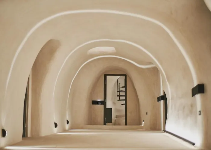 Divine Boutique Cave Experience Hotell