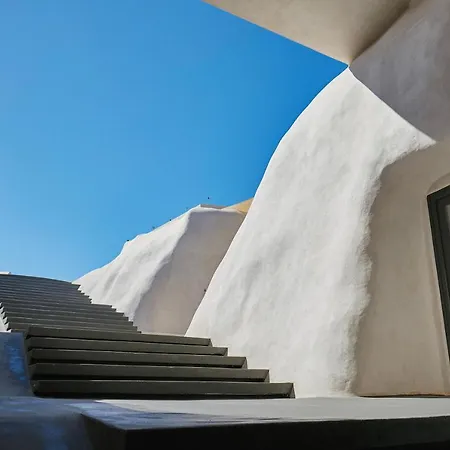 Divine Cave Experience Hotel