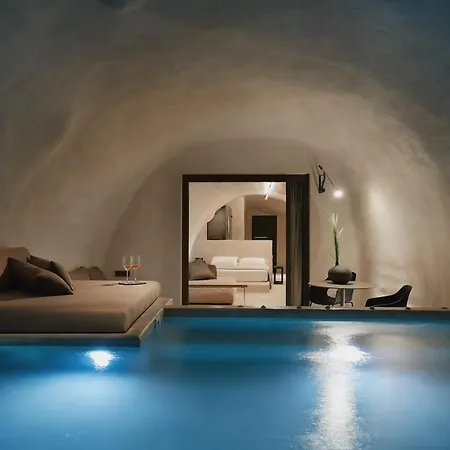 Divine Cave Experience Hotel