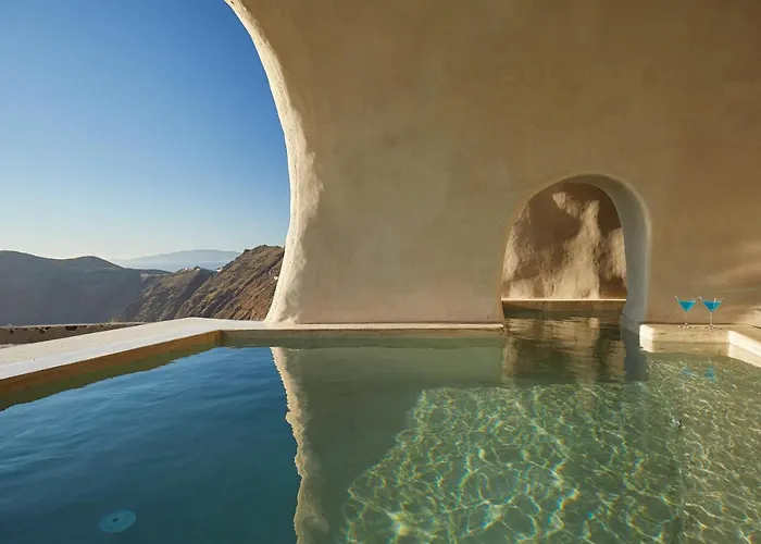 Divine Boutique Cave Experience Hotel Imerovigli (Santorini)